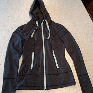 Zella women’s XS gray zippered hoodie w/ pockets